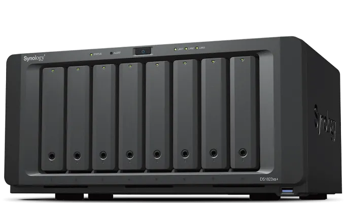 Synology8bay.png